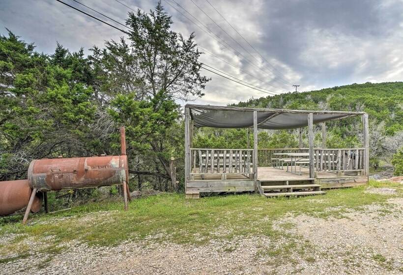 Cozy Davis Cabin W/ Deck   Nestled By Honey Creek!