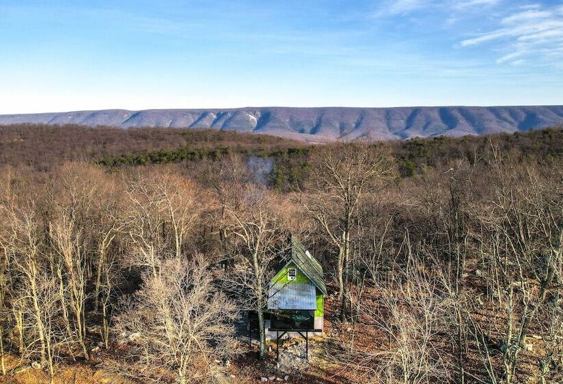 Great Cacapon Cabin W/ Mountain Views