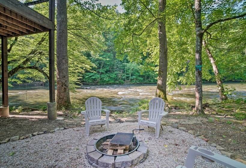 Crystal River Cabin W/ Scenic View & Fire Pit