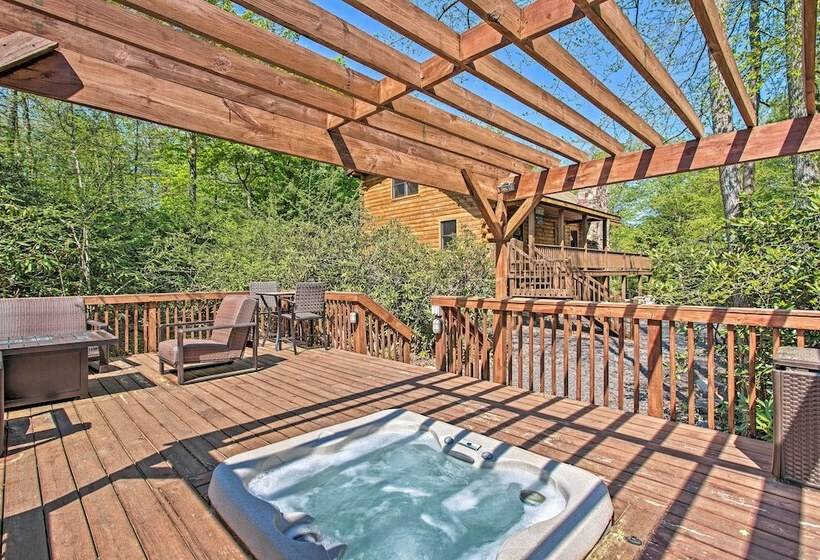 Fire Pit & Hot Tub: Poconos Family Cabin!