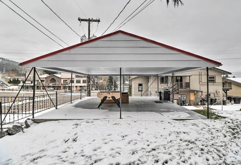Downtown Bigfork Home W/ Fire Pit, Walk To Harbor!