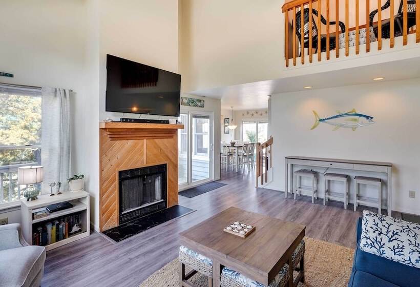 Dunn Dreamin : Hot Tub, Pirate Fort, & Fire Pit!