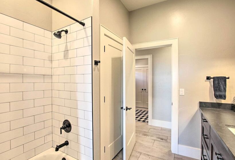 Fish Haven Hideaway W/ Private Lake Access!