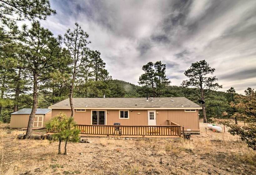Hilltop Hideout  W/ Peaceful Mountain Views