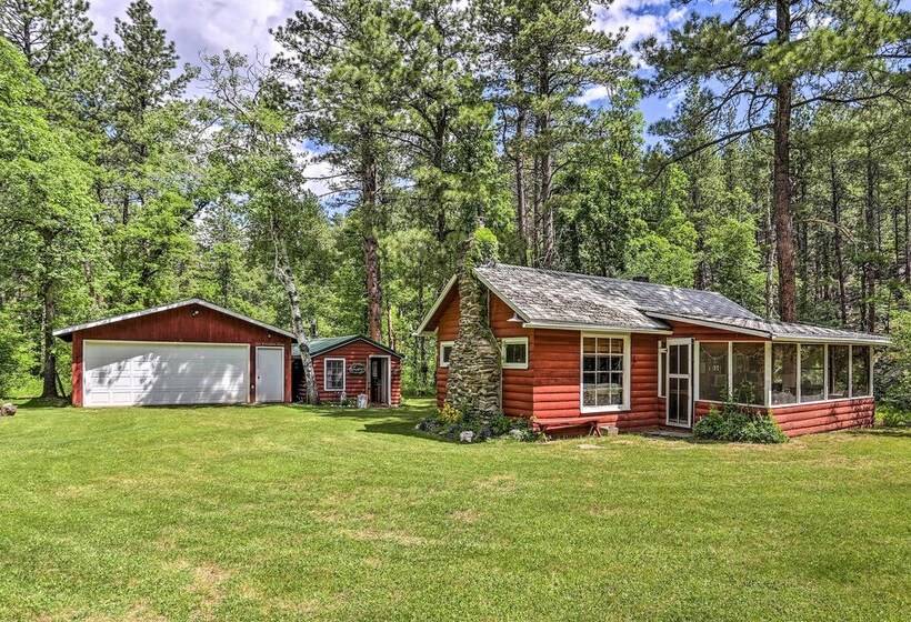 Historic Keystone Cabin Near Mount Rushmore!