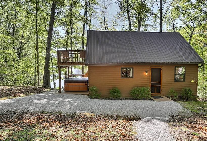 Hocking Hills Lake Gem W/ Hot Tub, Dock, 100 Acres