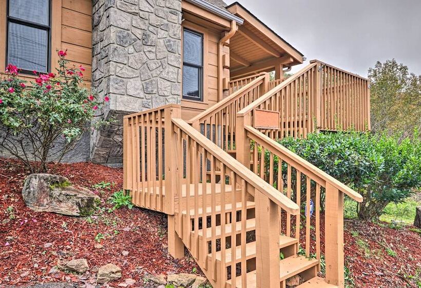 Homey Sevierville Cabin W/ Deck Near Pigeon Forge!