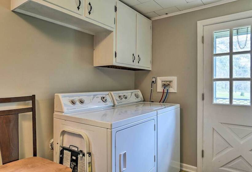 Idyllic Hellertown Cottage W/ Patio & Fire Pit!