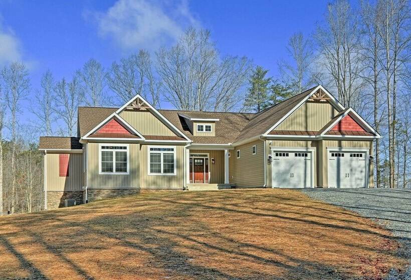 Lake Anna Home W/ Dock & Private Shoreline!