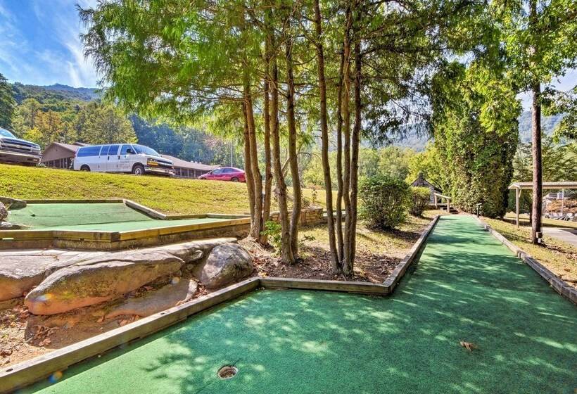 Mountain Cottage W/ Views Near Tail Of The Dragon!