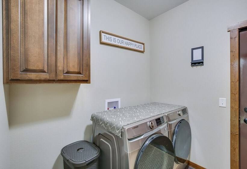 Family Friendly Lead Cabin Near Atv/snowmobiling