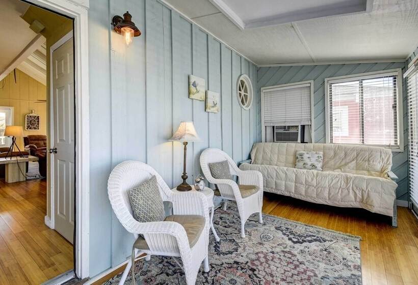 Ocean Isle Beach Home W/ Canal Views!