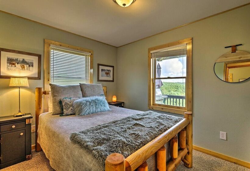 Piney Creek Mountain View Cabin W/ Wraparound Deck