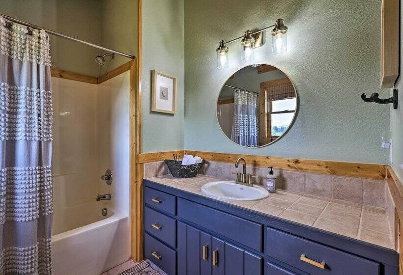 Piney Creek Mountain View Cabin W/ Wraparound Deck