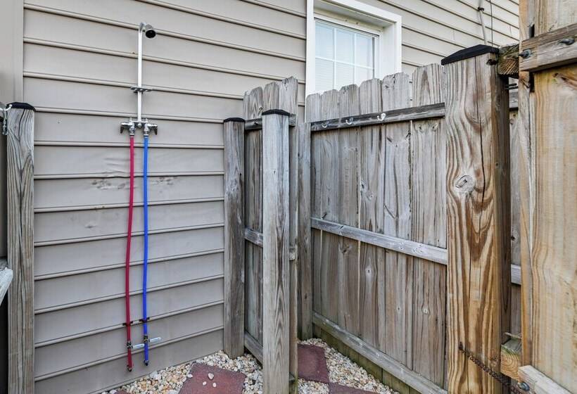 Potomac Waterfront Retreat W/ Dock & Kayaks