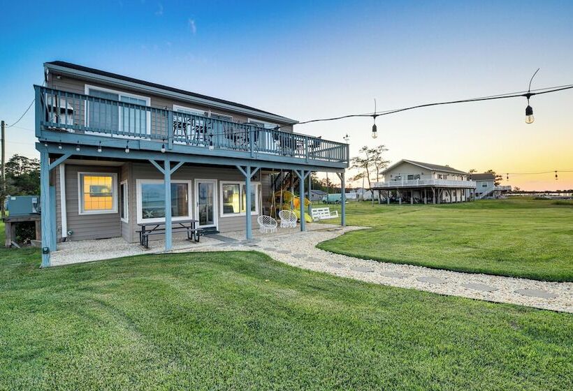 Potomac Waterfront Retreat W/ Dock & Kayaks