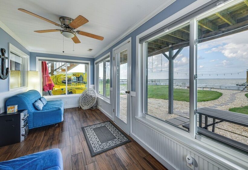 Potomac Waterfront Retreat W/ Dock & Kayaks