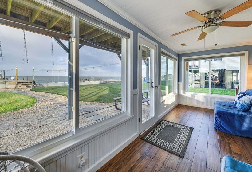 Potomac Waterfront Retreat W/ Dock & Kayaks