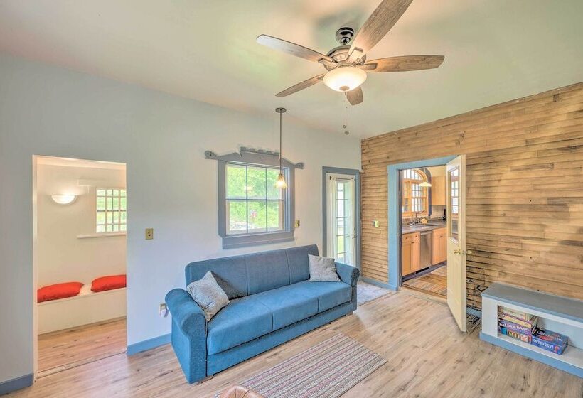 Rustic & Historic Guildhall Farmhouse W/ Fire Pit!