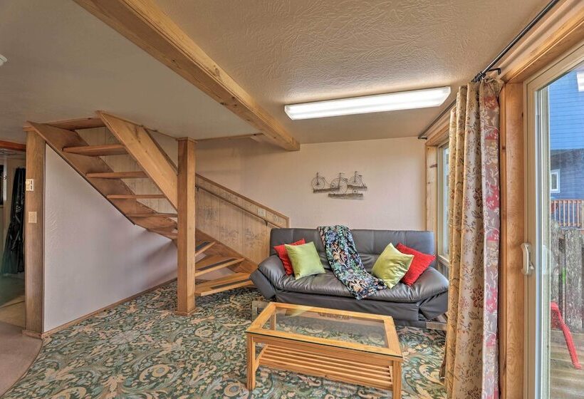 Sanderling Sea Cottages, Unit 2: Walk To Coast!