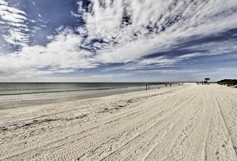 Sarasota Bungalow W/ Pergola, Garden & Waterfalls!