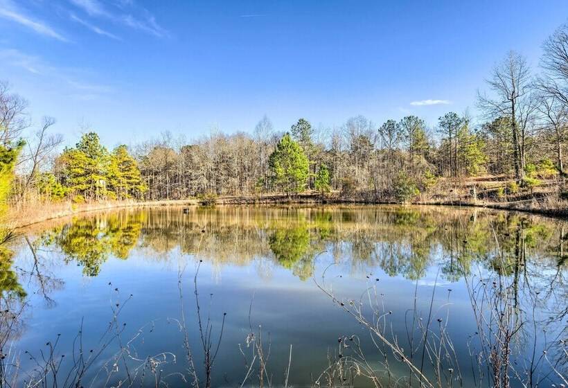 Stunning Wetumpka Farmhouse W/ Private Pool!
