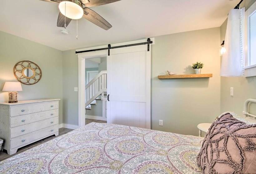 Sunny Stockton Springs Home < 1 Mi To Beach!