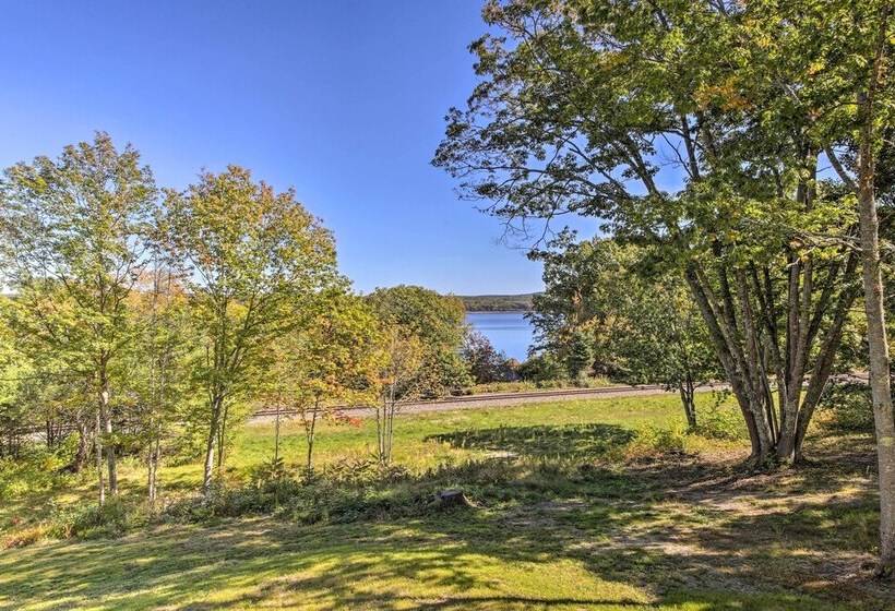 Sunny Stockton Springs Home < 1 Mi To Beach!