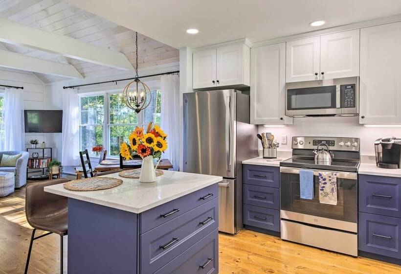 Sunny Stockton Springs Home < 1 Mi To Beach!