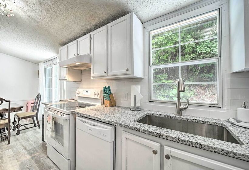 Tranquil Creekfront Bryson City Home W/ Grill!