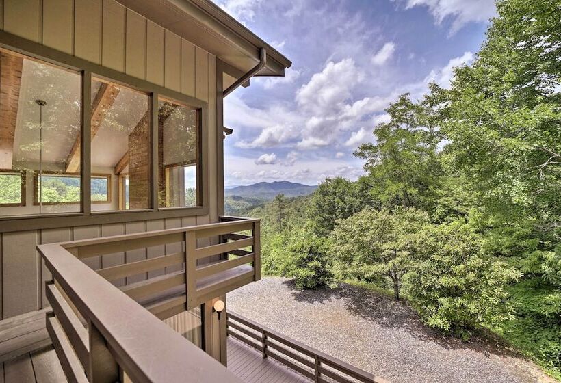 Vibrant Bryson City Home W/ Mtn Views & Deck!