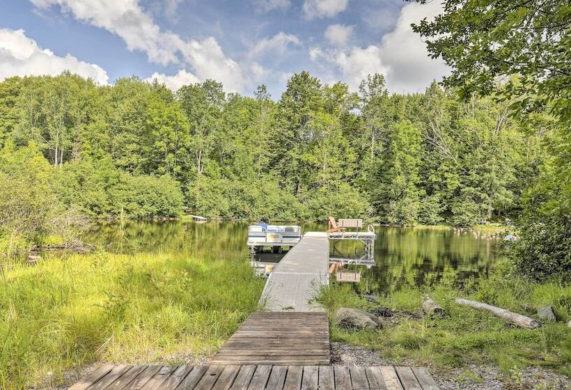 Waterfront Cottage W/ Dock On Papoose Lake!