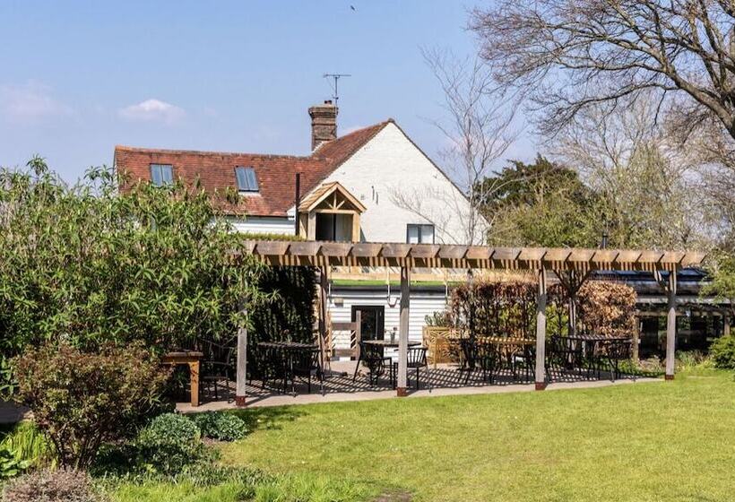 مبيت وإفطار The Jolly Sportsman