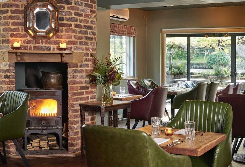 مبيت وإفطار The Jolly Sportsman