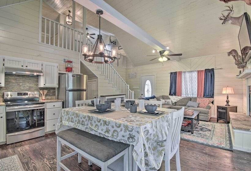 Broken Bow Cabin W/ Private Deck ~ 5 Mi To Lake!