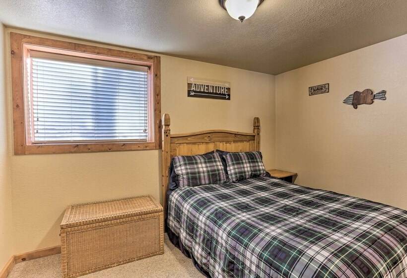 Cabin W/ On Site Trails   15 Miles To Mt Rushmore!