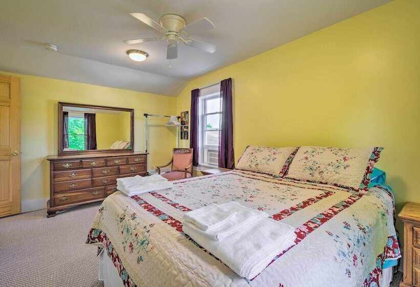 Charming Stanley Home W/ Yard, 7 Mi To Seneca Lake