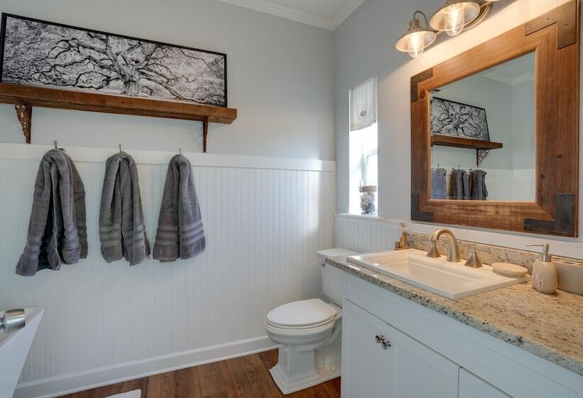 Fort Myers Home Near Sanibel Island Causeway