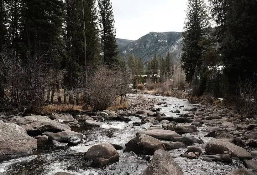Cozy Grand Lake Mountain View Lodge