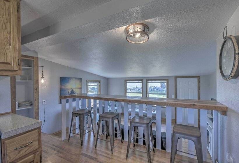 Cozy Waterfront Home On The Bay Of Green Bay!