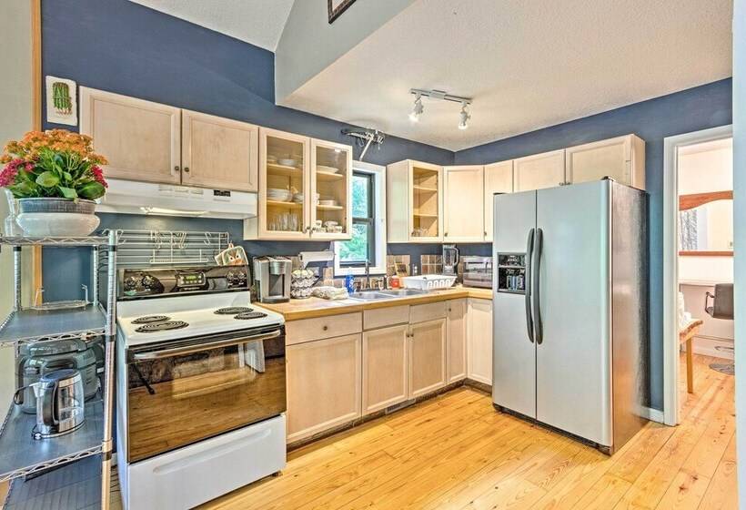 Creekside Weaverville Home   16 Miles To Asheville