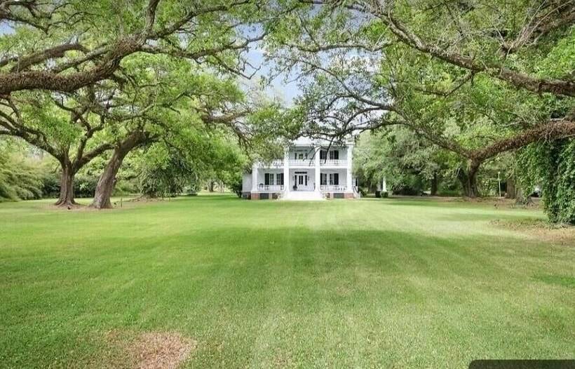 Fairfax Bed And Breakfast