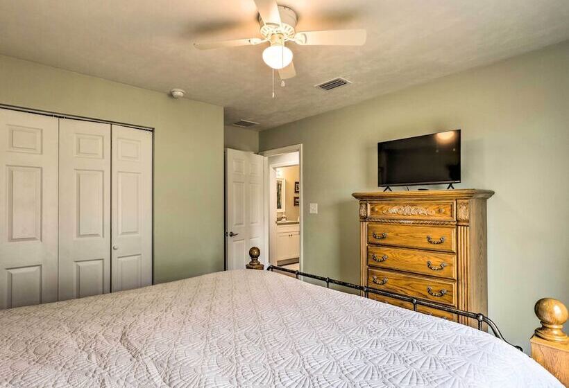 Family Friendly Home, Walk To Steinhatchee River!