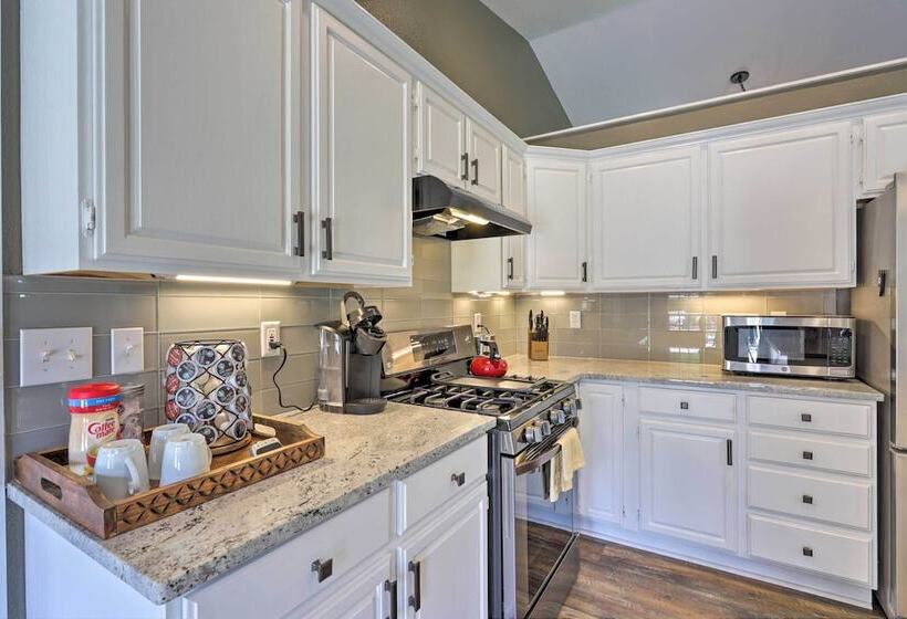 Home W/ Grill ~ 4 Miles To Co National Monument!