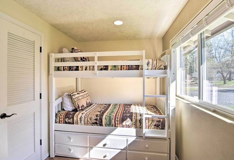 House W/ Private Deck On The Rock Creek Reservoir!