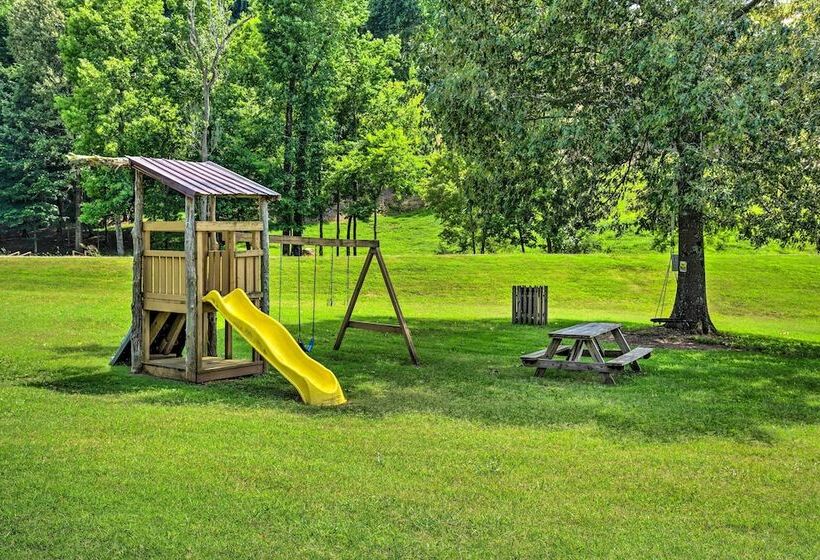 Guntersville Cabin Nestled In Kudzu Cove Resort