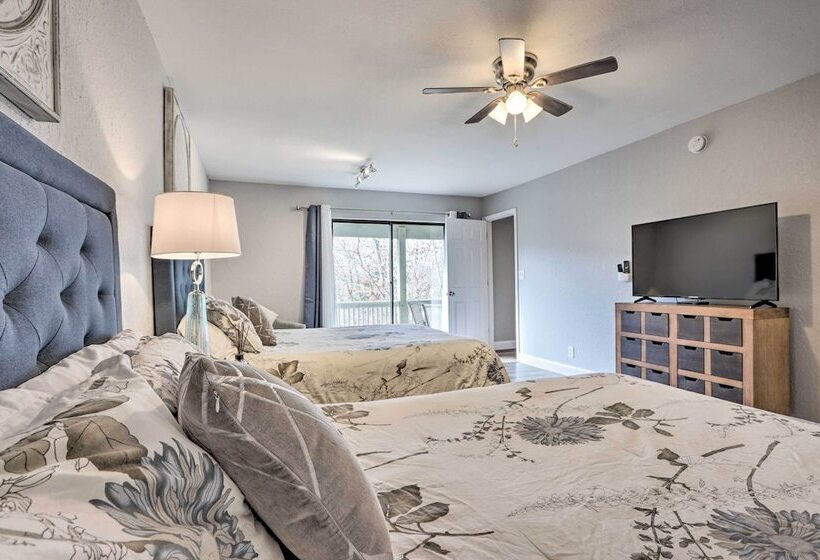 Osage Beach Family Home With Resort Perks!