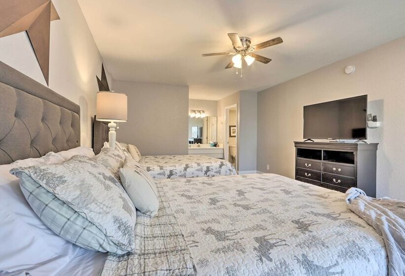 Osage Beach Family Home With Resort Perks!