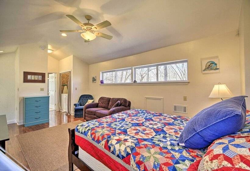 Pet Friendly Cabin W/ Dock On Claytor Lake!