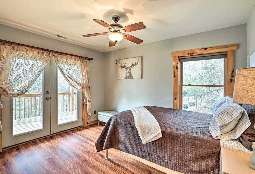 Rustic Cabin W/ Mountain Views & Private Deck!